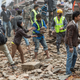 Illustration for article titled Photos from the devastating 7.8 magnitude earthquake in Nepal